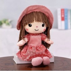 Мягкая игрушка "Кукла в шляпе" платье в горошек 40 см оптом